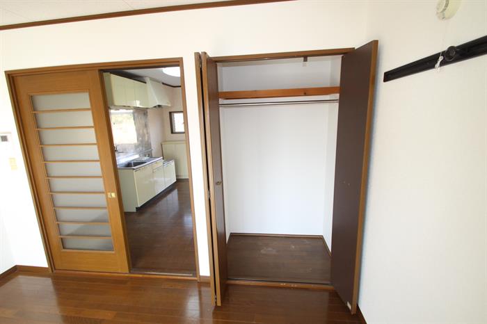 収納　洋室に収納あり