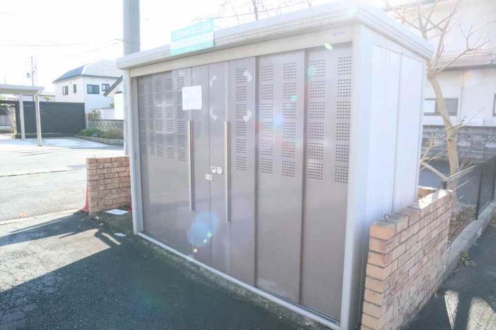 その他　ゴミ置き場（その他）まで0m