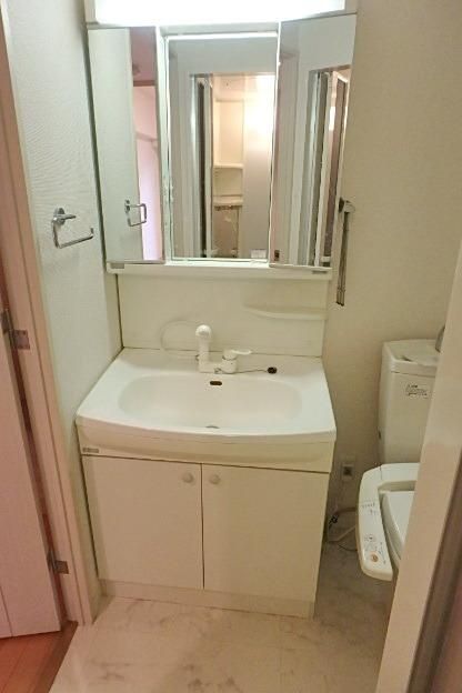 洗面設備　独立洗面台