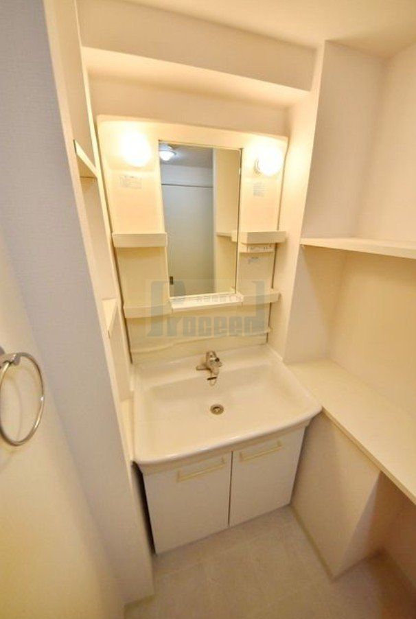 洗面設備　うれしい独立洗面台！