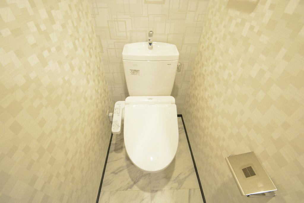 トイレ　シャワー付トイレ