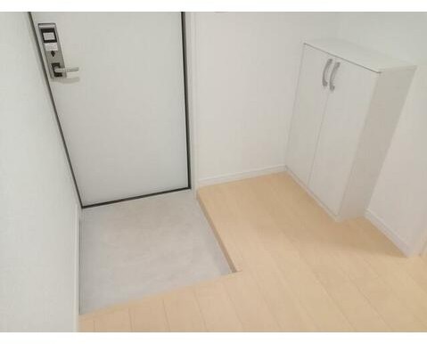 玄関　便利なカウンター型シューズボックス♪