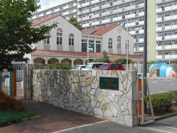 幼稚園・保育園　すずのみや幼稚園（幼稚園・保育園）まで580m