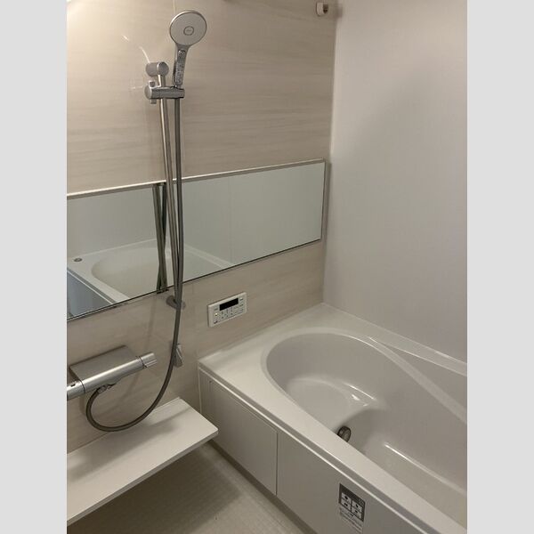 バス・シャワールーム　お風呂で日々の疲れを落としましょう