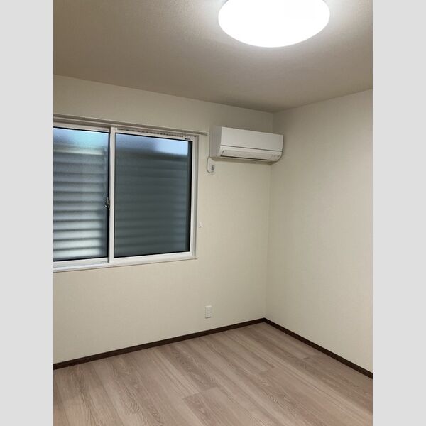 居室・リビング　広々とした洋室です