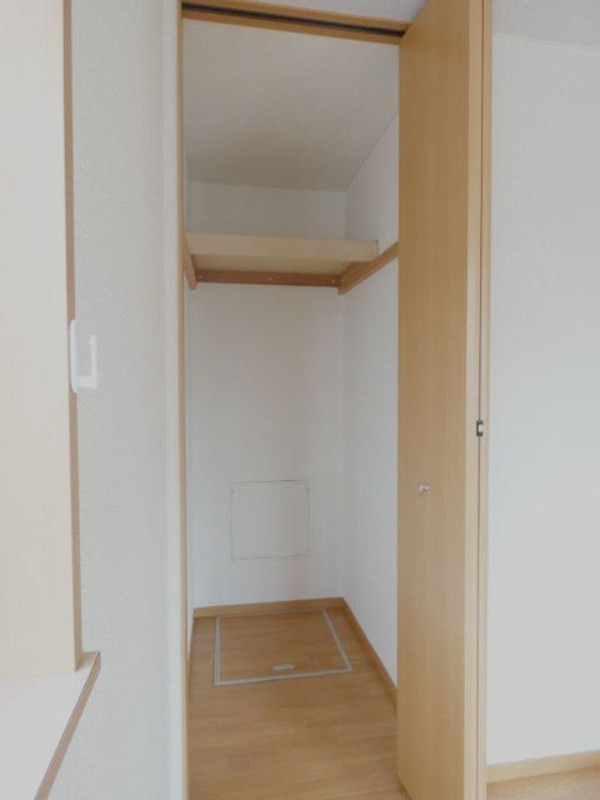 収納　図面と現状に相違がある場合には現状を優先