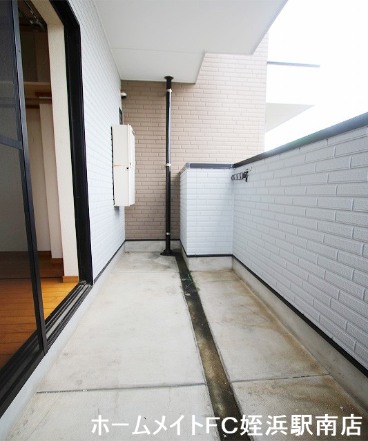 バルコニー　★洗濯物も沢山干せそうです！★参考写真