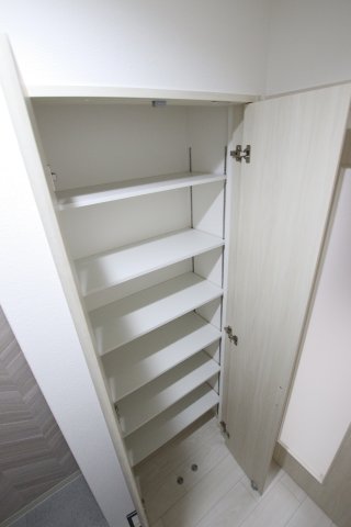 収納　玄関収納