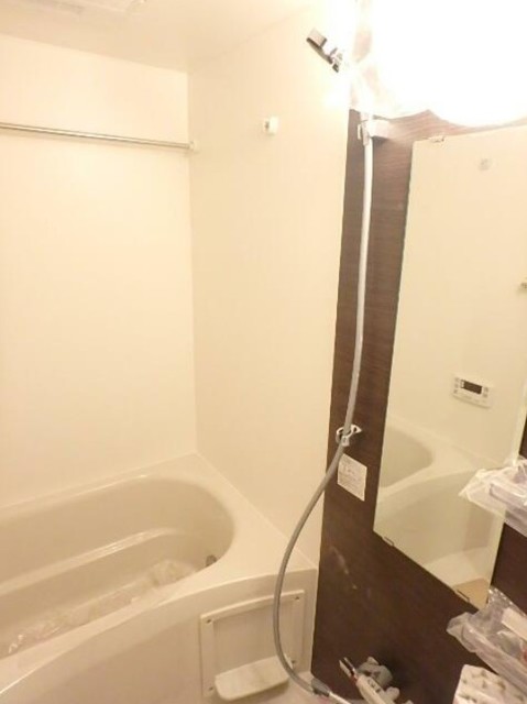 バス・シャワールーム　バスルーム