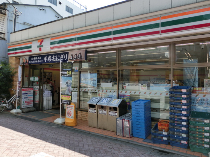 コンビニ　セブンイレブン（コンビニ）まで100m