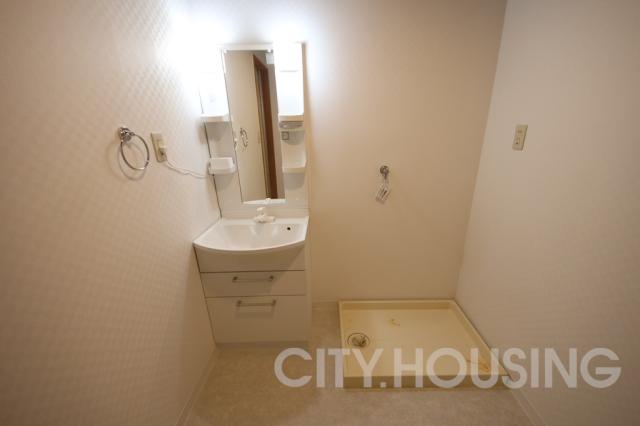 洗面設備　※同タイプ部屋の写真です。