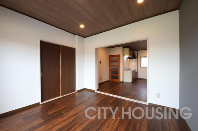 居室・リビング　※同タイプ部屋の写真です。