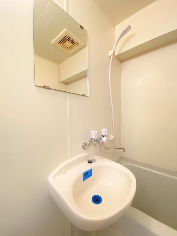 洗面設備　同タイプ・参考写真