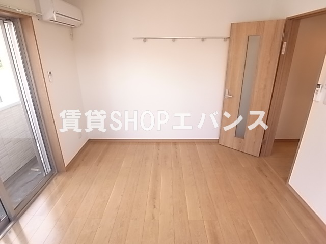 その他部屋・スペース　落ち着いて過ごせるお部屋なので、寝室にいかがでしょうか