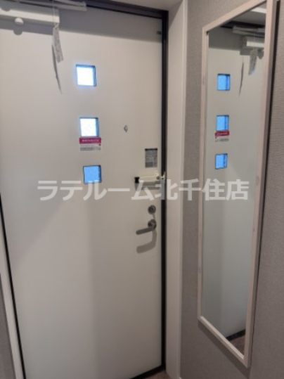 玄関　※別部屋イメージ写真