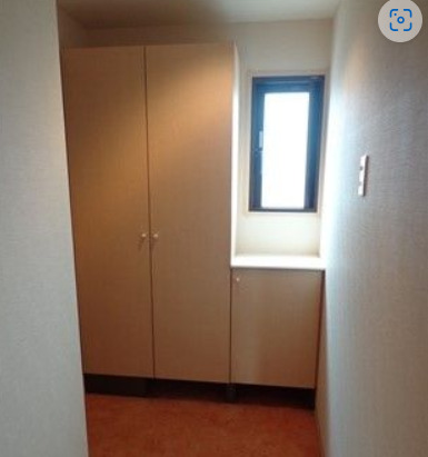 玄関　※別部屋の参考写真です。