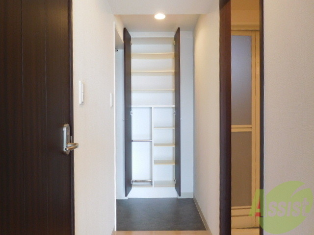 玄関　シューズボックスたっぷりしまえます