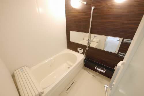 バス・シャワールーム　バスルーム