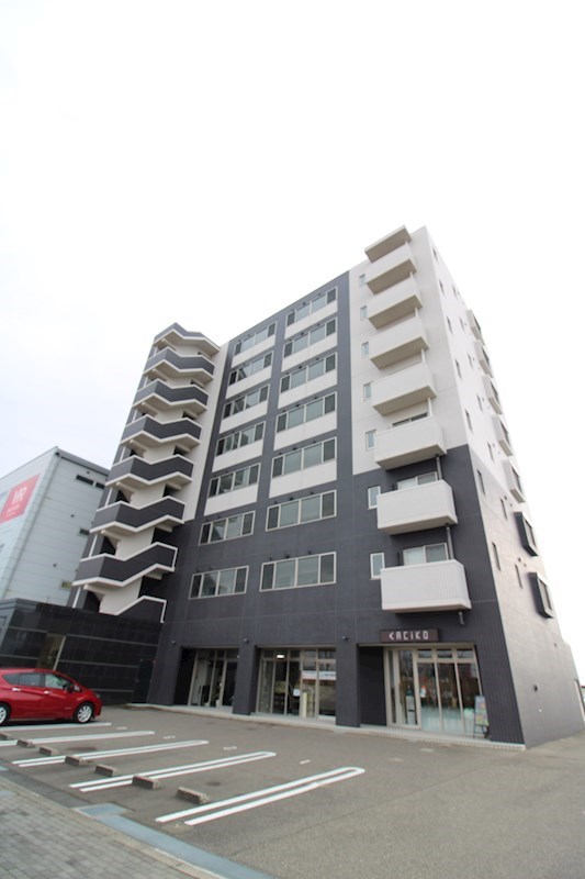 建物外観　美咲町エリアの2LDKマンション！