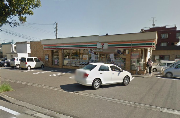 コンビニ　セブンイレブン札幌月寒東3条店（コンビニ）まで470m