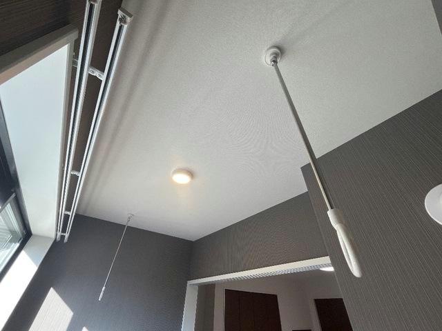 その他設備　室内物干し