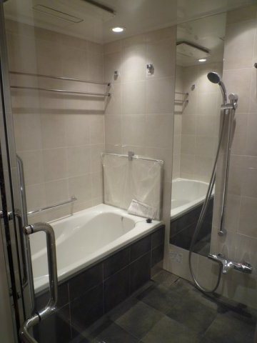 バス・シャワールーム　バス