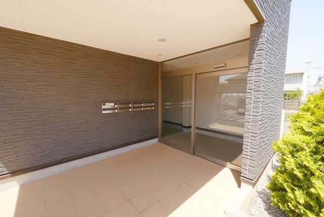 エントランス　エントラン