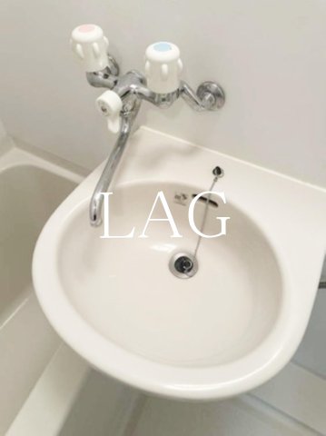 洗面設備　洗面台です。