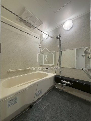 バス・シャワールーム　同マンション別部屋：参考写真