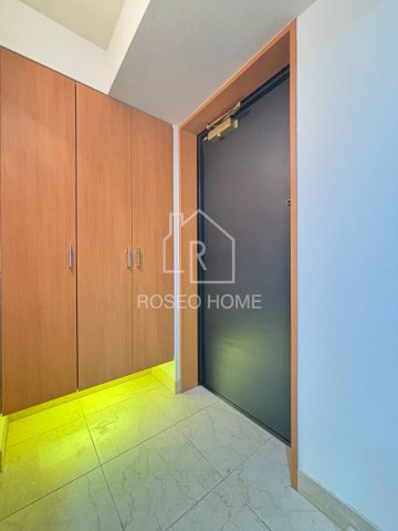 玄関　同マンション別部屋：参考写真