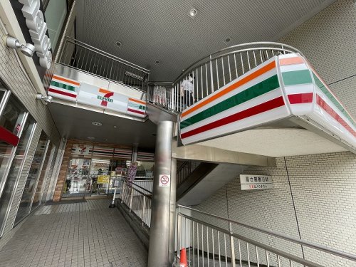 コンビニ　セブンイレブン 横浜鴨居駅前店（コンビニ）まで452m