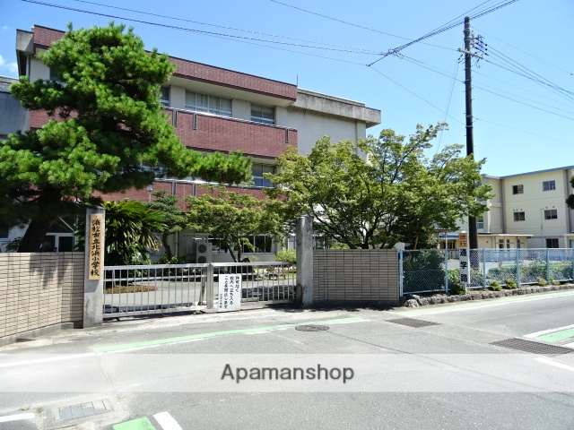 小学校　浜松市立北浜小学校（小学校）まで176m