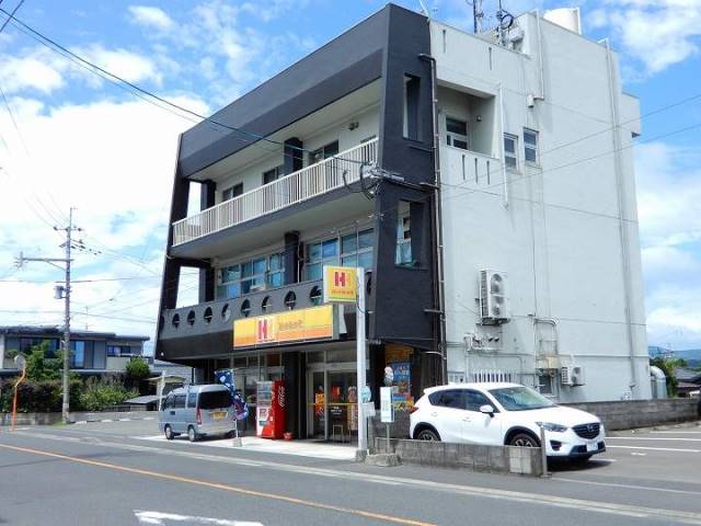 飲食店　ほっかほっか亭西伊敷店（飲食店）まで588m