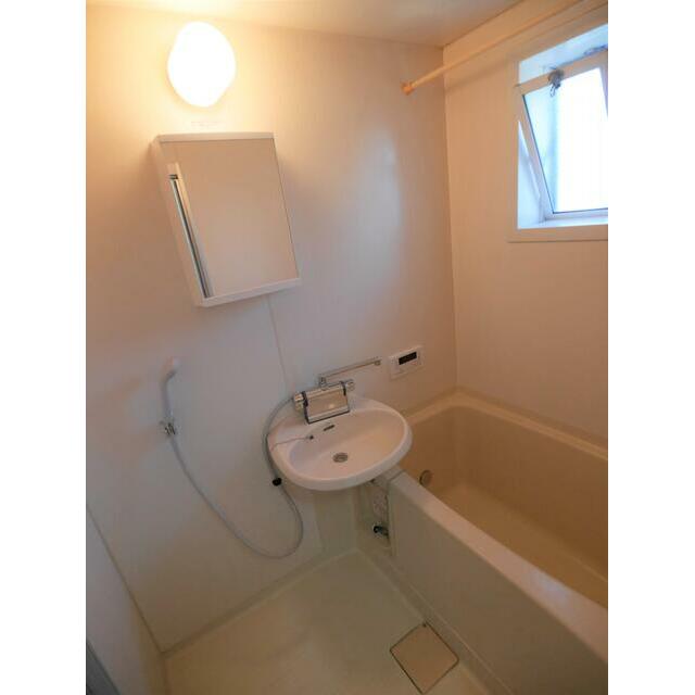 バス・シャワールーム　追い焚き付きバス