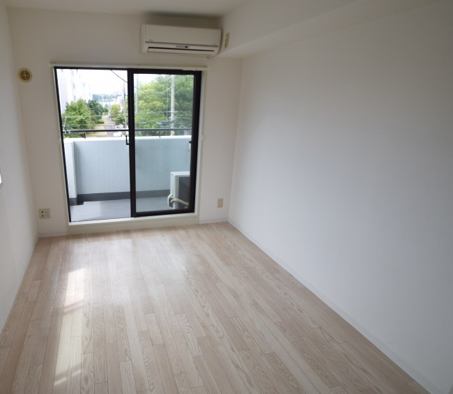 居室・リビング　別室参照