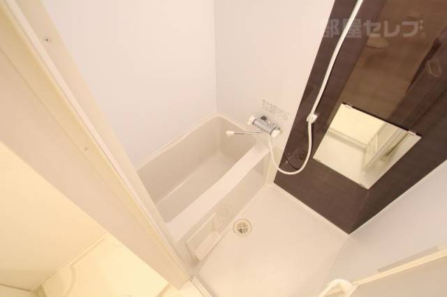 バス・シャワールーム　便利なワンハンド蛇口のバスルームです