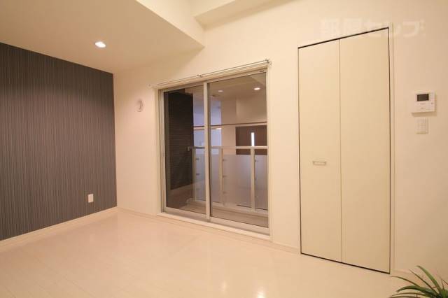 収納　ホワイトを基調としたお部屋です