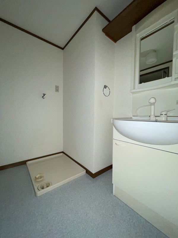 洗面設備　当物件の参考写真です。(同建物の部屋)