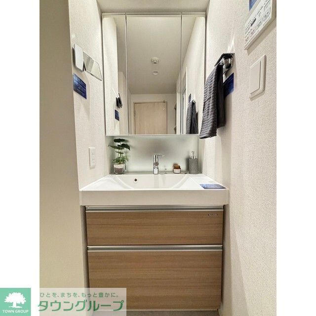 洗面設備　家具・調度品等は実際の賃貸住居 には含まれません