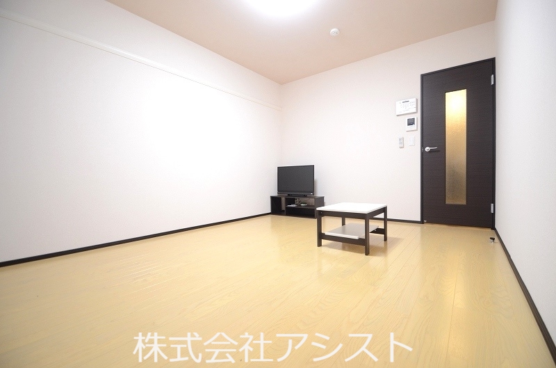 居室・リビング　設備仕様は号室により異なる為、現況を優先致します。