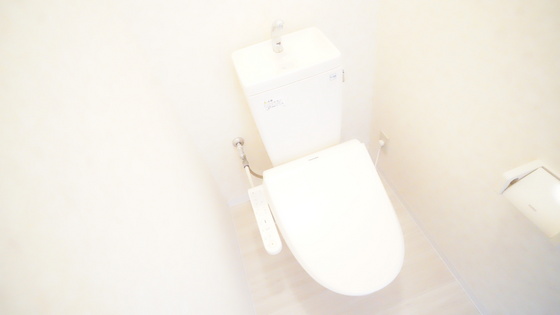 トイレ　シャワー付きトイレ