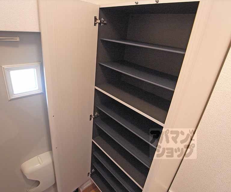 収納　シューズボックスです。