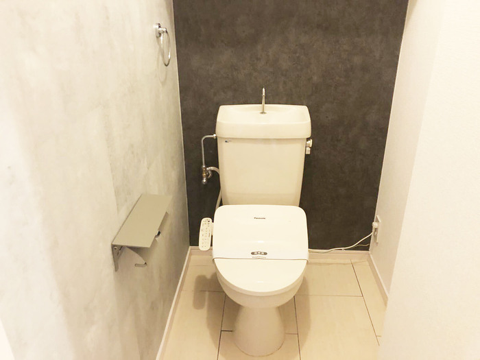 トイレ　温水洗浄暖房便座