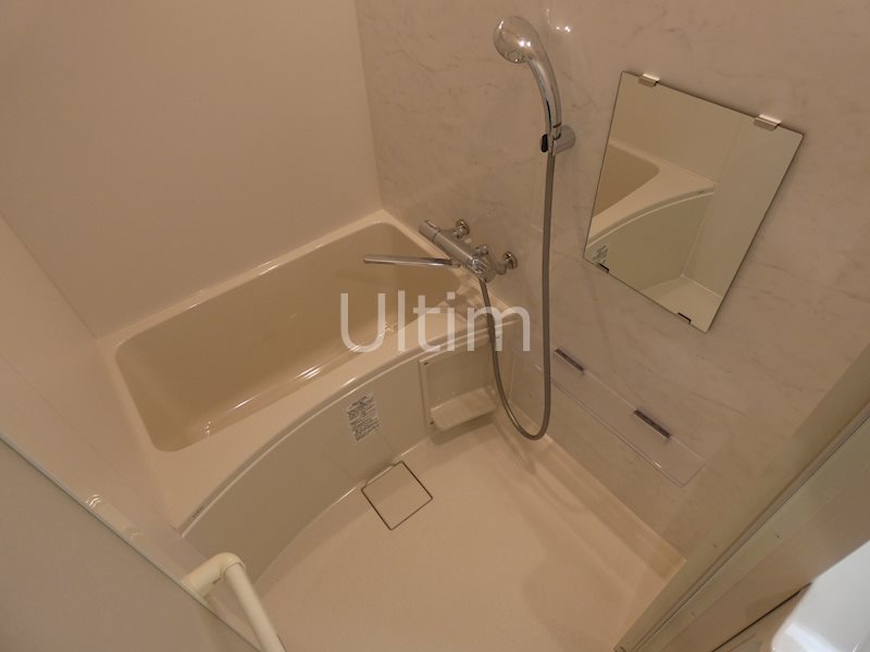 バス・シャワールーム　別の部屋の写真