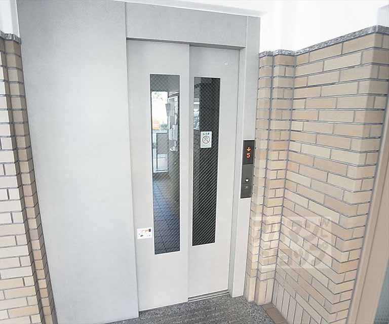 その他　エレベーター装備