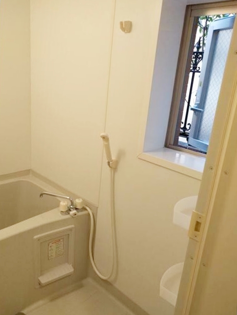 バス・シャワールーム　清潔感のある快適バスルーム♪
