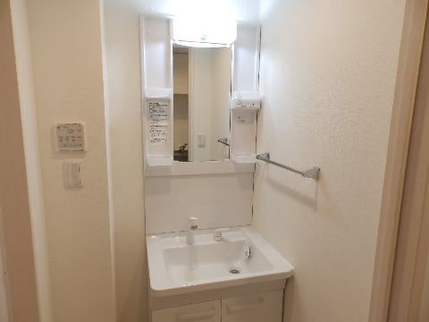 洗面設備　洗髪洗面化粧台