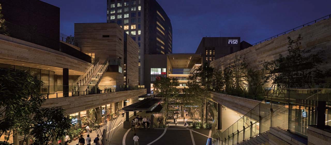 ショッピングセンター　二子玉川ライズバーズモール（ショッピングセンター）まで218m