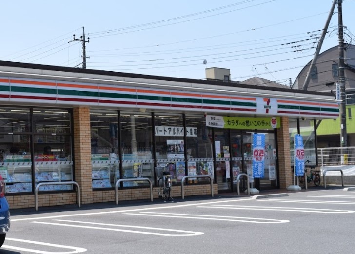 コンビニ　セブンイレブン 松戸胡録台店（コンビニ）まで217m