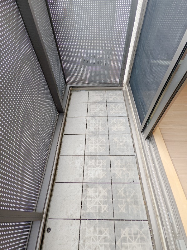 バルコニー　図面と現状に相違がある場合には現状を優先